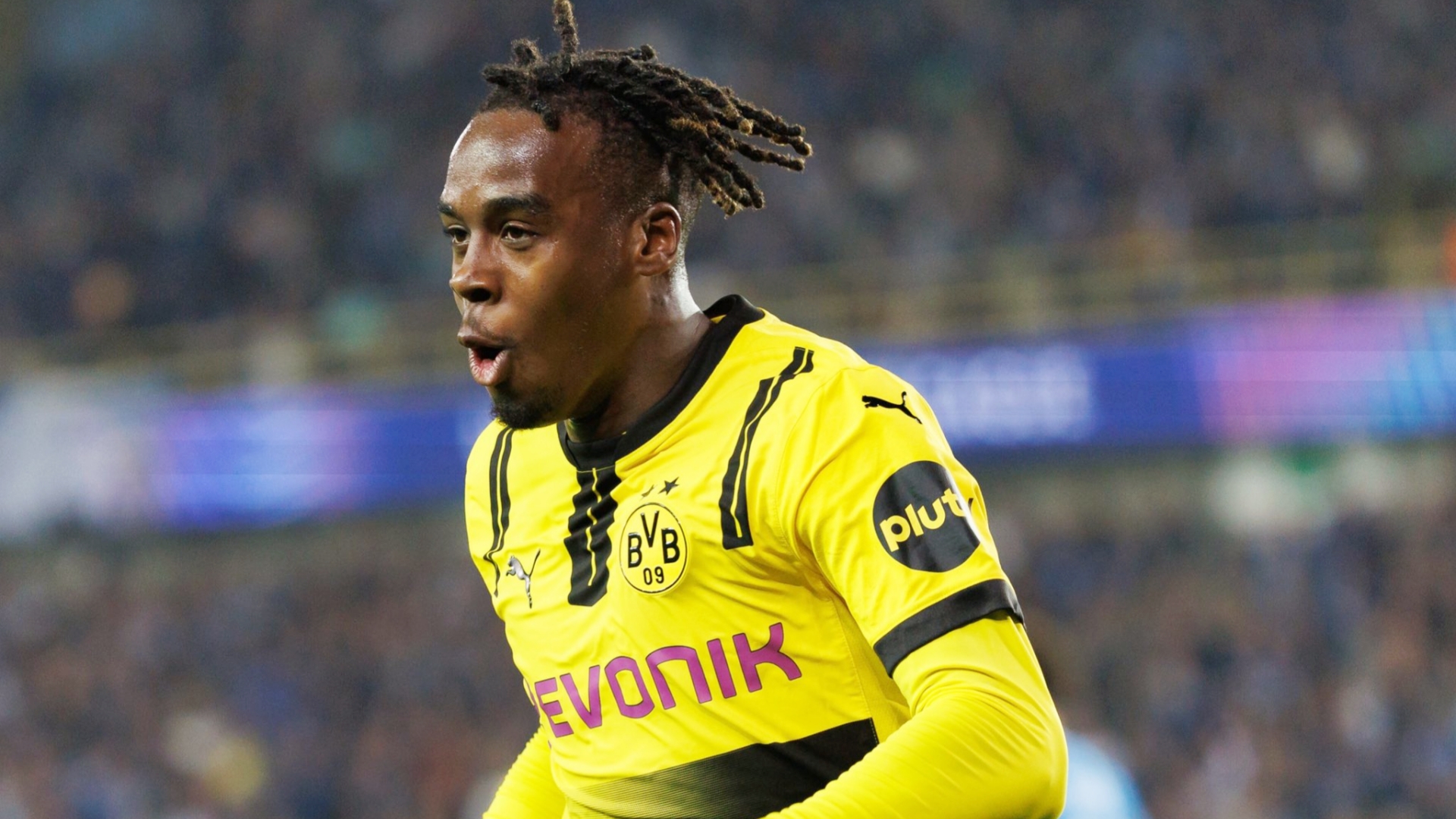 转会期多特蒙德防线松动——欧冠节点到来，赛场秩序良好，资深球员宣示担当的简单介绍