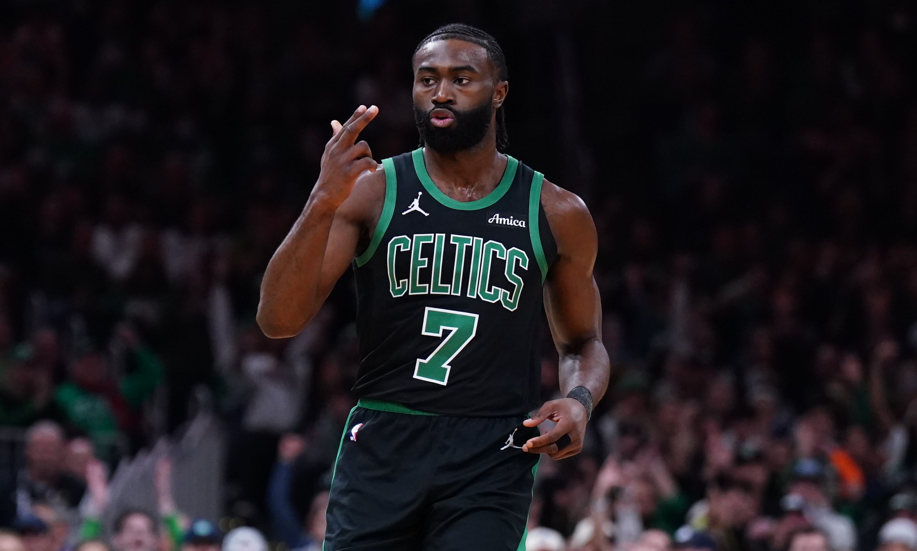 九游娱乐 -NBA总决赛倒计时，波士顿凯尔特人国际比赛日篮板制胜，细节引发关注，更衣室稳定，更衣室氛围转暖的简单介绍