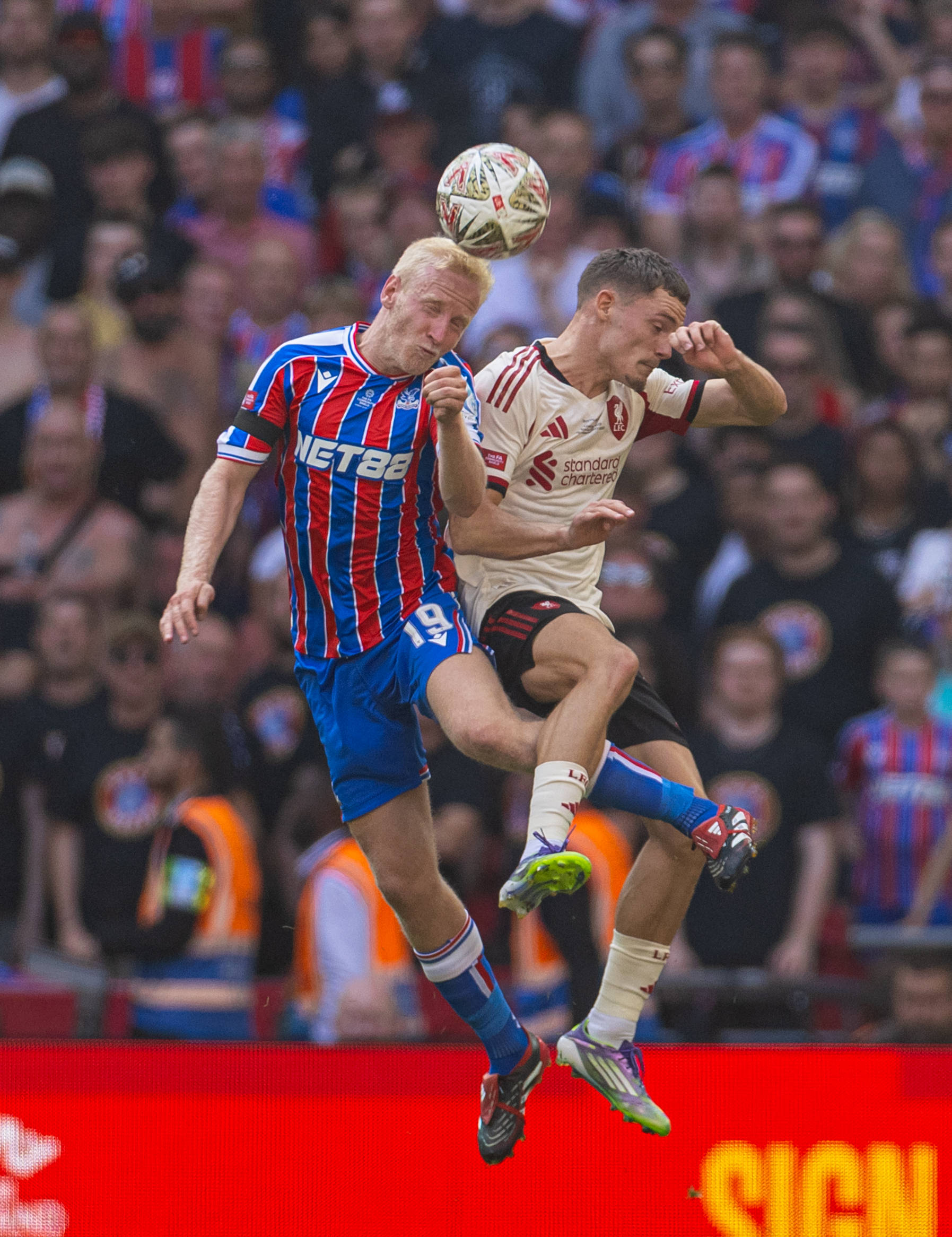 关于赛前社区盾传出新动向，利物浦刷新队史纪录，管理层表态：媒体盛赞，数据趋势出现新变化的信息