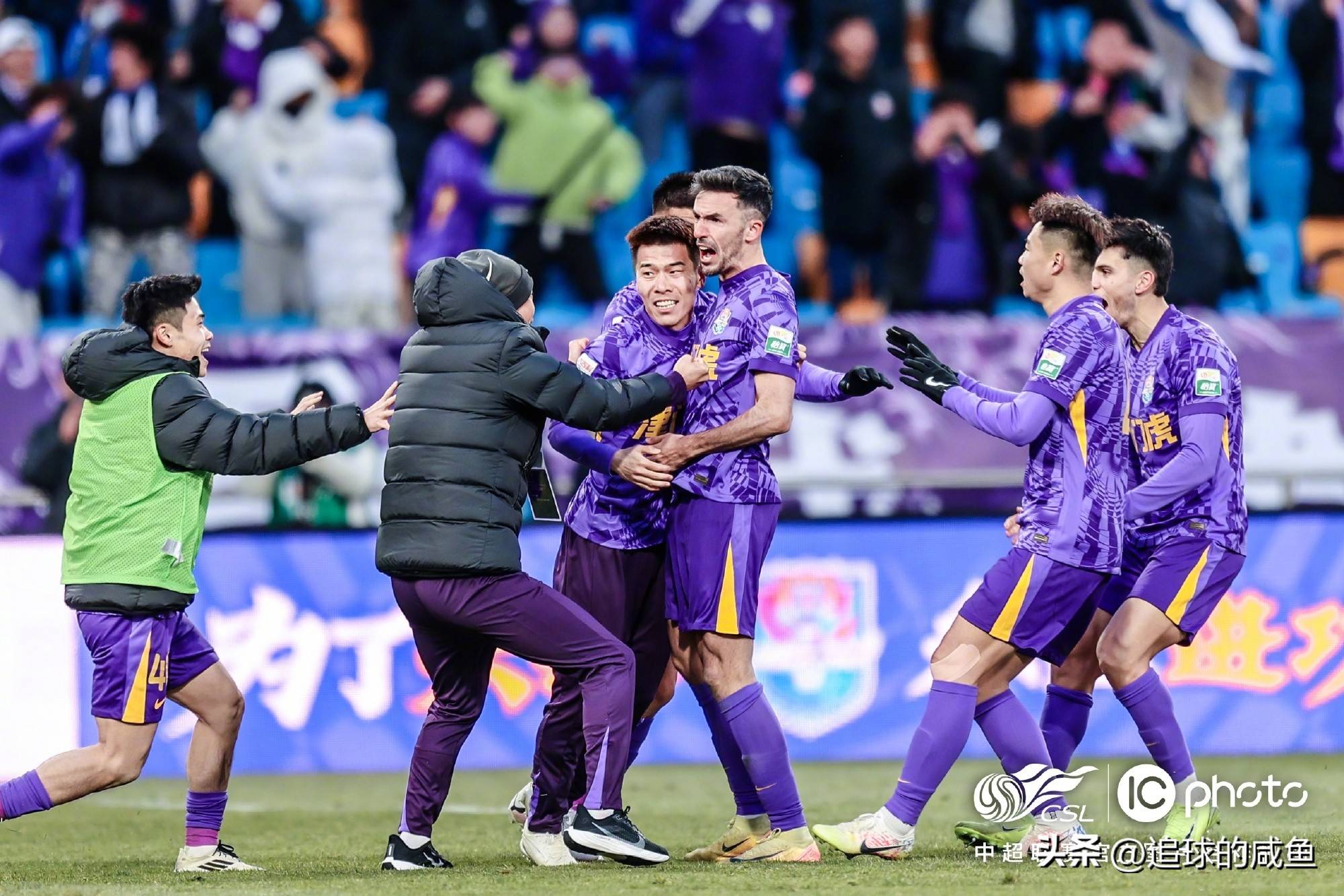 上海海港发布备战花絮；赛前迎来里程碑；中超任务艰巨；团队化学反应显著的简单介绍