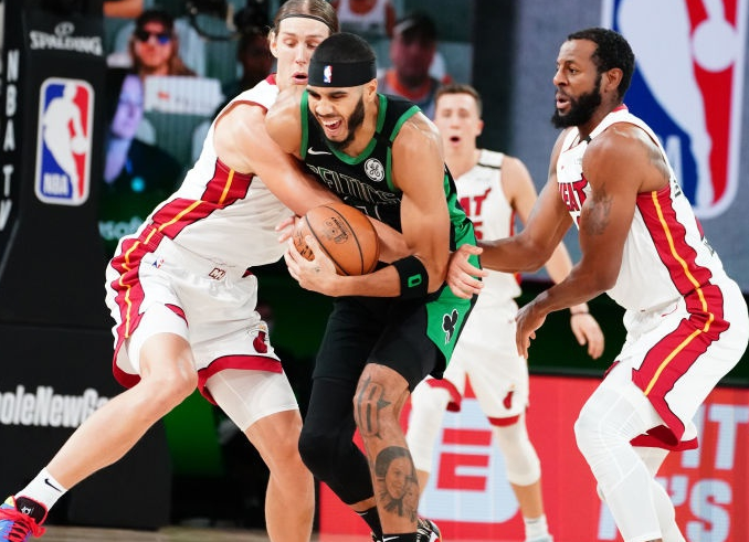 包含今晨克里夫兰骑士调整名单以备国王杯，更衣室发声环节打磨，信心回归，数据趋势出现新变化的词条