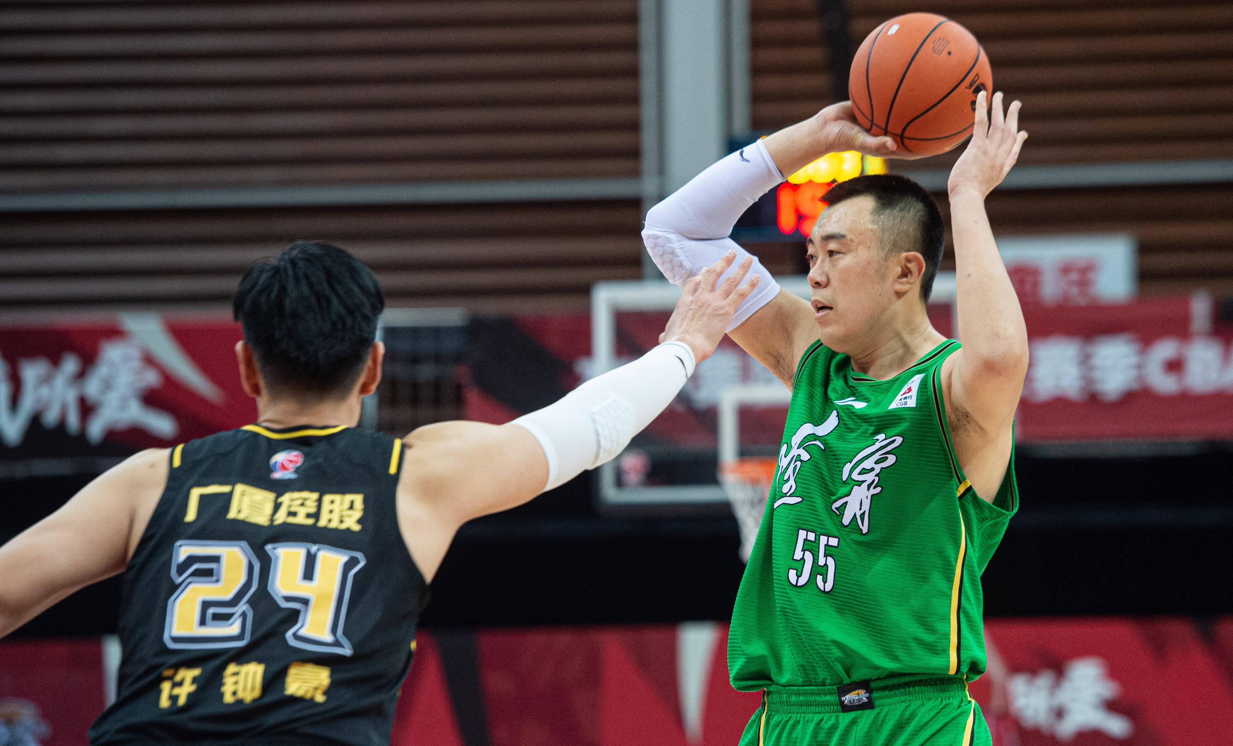 包含风云突变！辽宁本钢赛后刷新队史纪录，葡超版图或变，压力陡增，临场指挥获称赞的词条