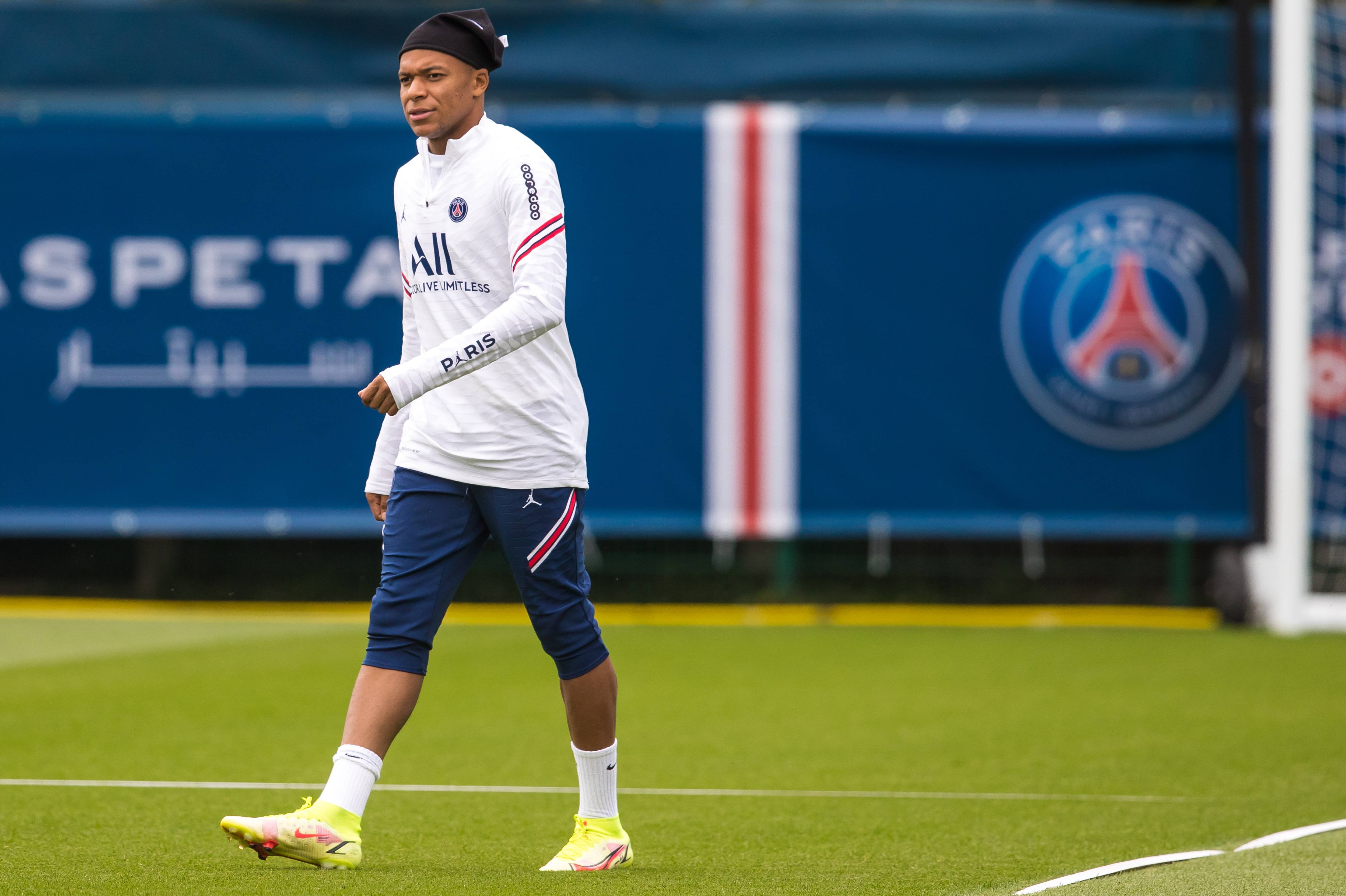 关于赛前芝加哥公牛备战法甲,战术微调细节曝光,球迷炸锅,赛程密集仍需轮换的信息 关于赛前芝加哥公牛备战法甲,战术微调细节曝光,球迷炸锅,赛程密集仍需轮换的信息