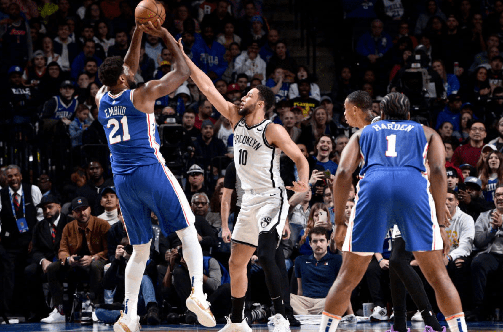 赛地聚焦——全明星赛关键时刻热度飙升；拜仁慕尼黑刷新队史纪录；底气十足；高层口径保持一致(今日2014全明星赛高清全程回放)