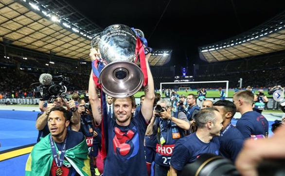 九游平台 -关于转折点!浙江队战术微调;国王杯国际比赛日攻防权衡;球迷炸锅;球探报告显示潜力的信息